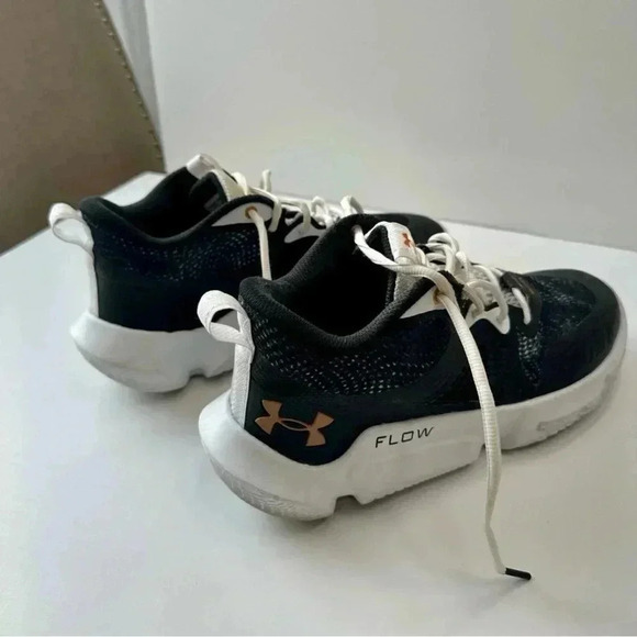 Under Armor Women’s Shoes UA Flow Breakthru 3 Size 10 Sneakers - Picture 3 of 7